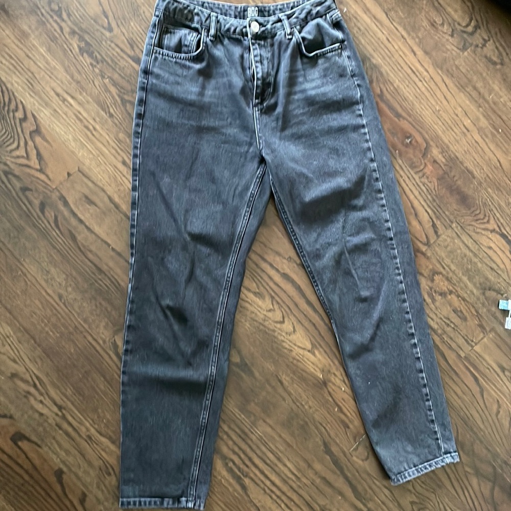 BDG black mom jeans size 31x32